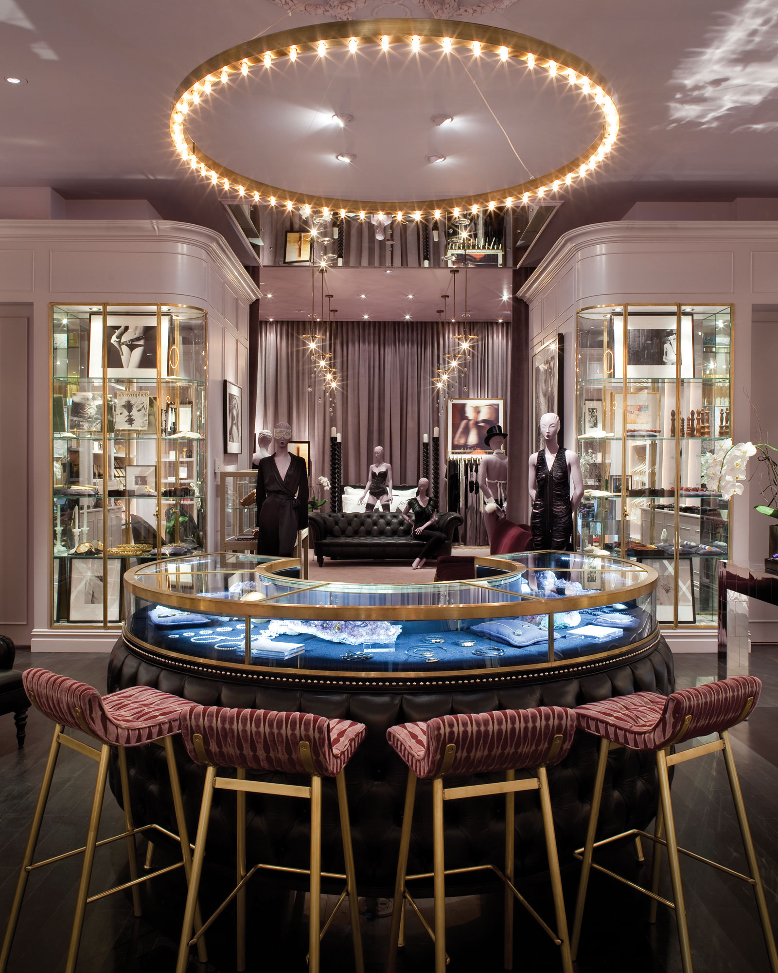 Kiki de Montparnasse – Lingerie Store – New York City